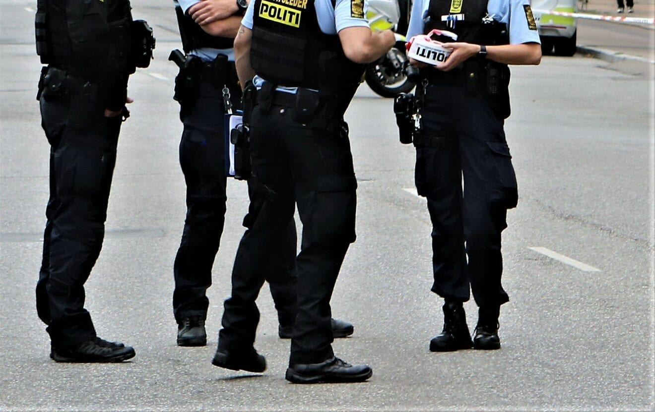 Politi til mistænkt til knivstikkeri på Vesterbro Meld dig selv