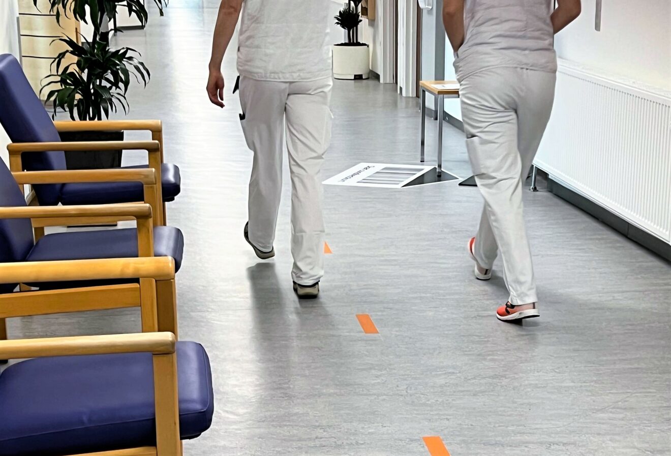 Antallet af ansatte på sygehusene vokser med over 10.000