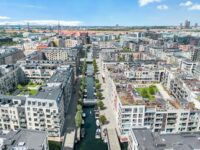 Sluseholmen i København med mere end 1.000 boliger er bygget med inspiration fra Amsterdam. Nu er et stort projekt med 247 ungdomsboliger klar til udlejning. Foto: EDC Poul Erik Bec.